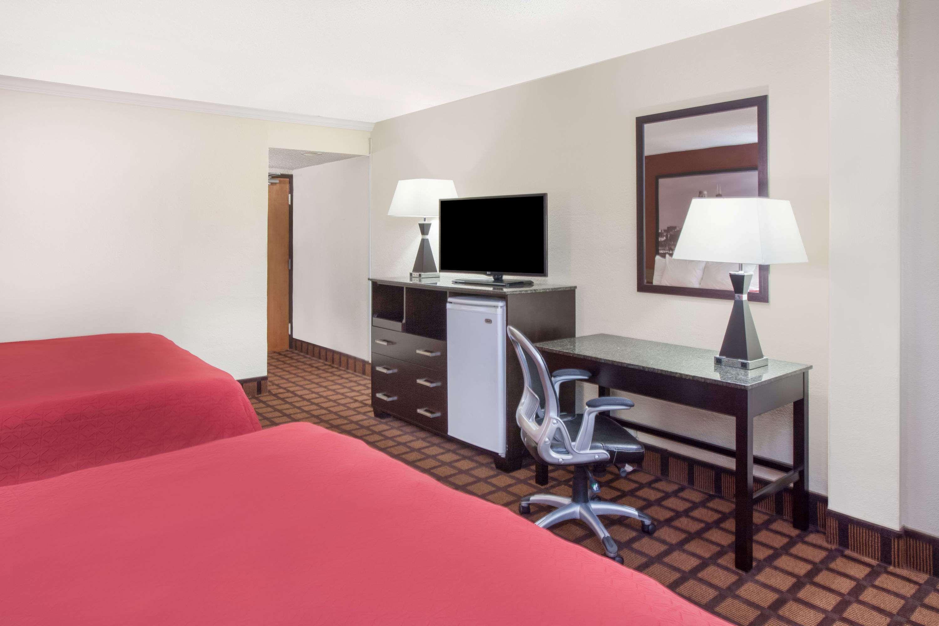 Super 8 By Wyndham Chicago Il Ξενοδοχείο Εξωτερικό φωτογραφία